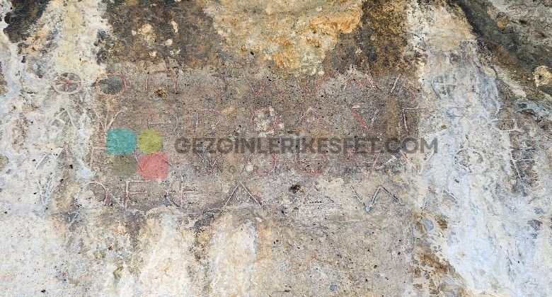 Bedri Rahmi Koyu Kaya Mezarları Yanlışları